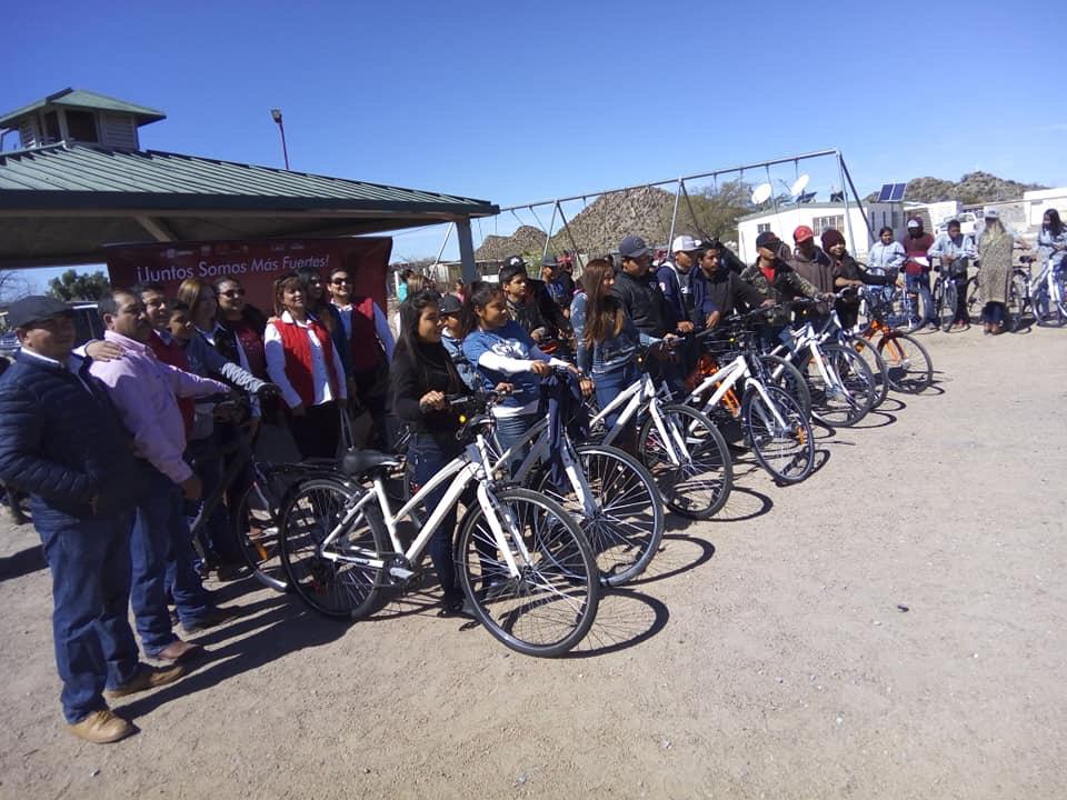 Entrega Coahuila bicicletas a estudiantes de escuelas rurales en Ocampo