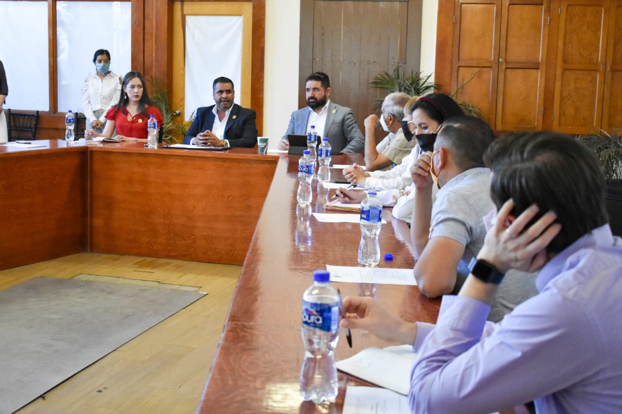 Se reúne el Alcalde Lozoya con hoteleros y restauranteros de frente a Jornadas Villistas virtuales 2020