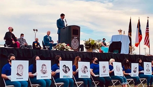 México recuerda matanza de latinos en El Paso como acto de terrorismo