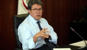 ‘Morena no debe adelantar decisiones políticas’: Monreal