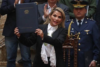 Justicia de Bolivia envía a prisión preventiva a ex presidenta interina Jeanine Áñez