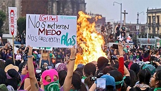Feministas condenan inacción ante violencia hacia mujeres; se declaran en resistencia