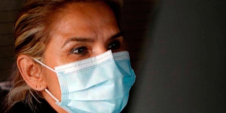 Intenta suicidarse la expresidenta de Bolivia