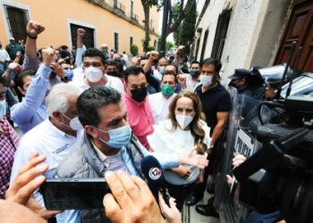 Morena da “albazo” legislativo en Durango