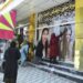 Afganistán: borran y pintan anuncios en calles de mujeres sin burka