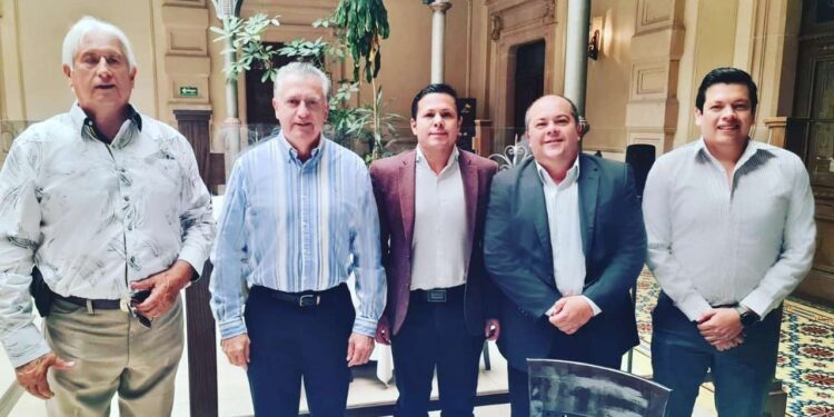 Ariel Fernández hace amarres rumbo al CDE del PRI