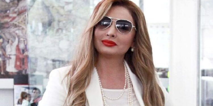 «Grave en hospital» Paty Navidad; mensajes son falsos: Chapoy