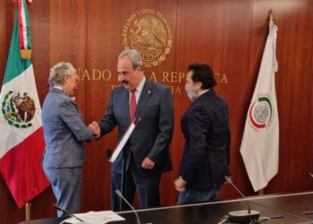 Rinde protesta como senador por Chihuahua, Rafael Espino de la Peña