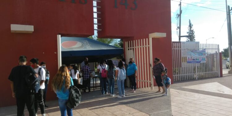 Inicia CBTis No. 143 cursos de inducción de manera presencial