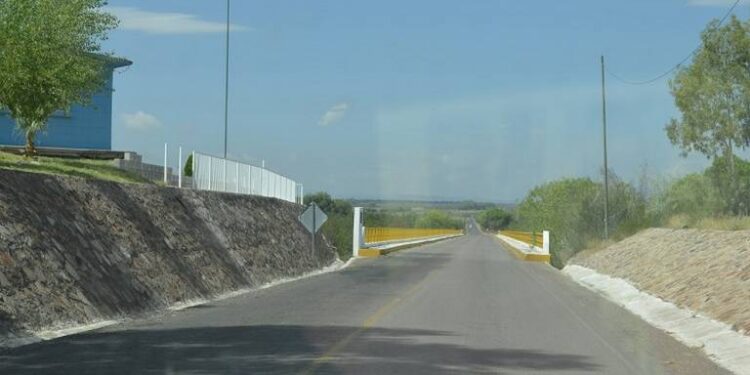 Piden terminar carretera a Ojinaga