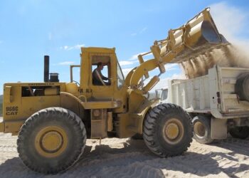 Realiza Gobierno Municipal rehabilitación permanente de caminos de terracería en la zona rural