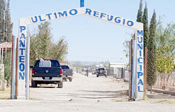 A punto de terminar limpieza en panteones municipales ante la llegada del Día de Muertos