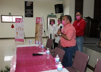 Inauguro presidente municipal Andrés Ramos De Anda simposio sobre cáncer de mama en el marco del “mes rosa”