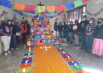 La Presidencia Municipal en coordinación con Educación Cultura y Deporte realizan Concurso de Altares de Muertos