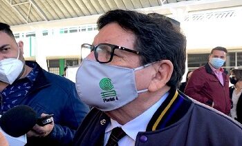 Respeto a maestros que no quieran vacunarse, no perderán plaza: Mocken