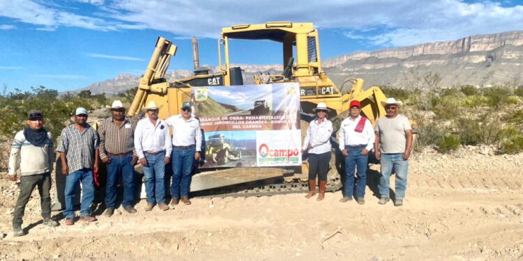 Rehabilitan el camino de terracería de Boquillas a Jaboncillos