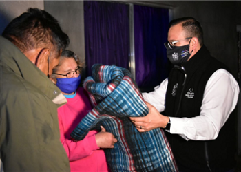 Benefician a familias con apoyos en colonia Agrícola Francisco Villa