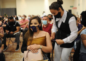 Exhorta UACh a personal universitario aplicarse vacuna de refuerzo