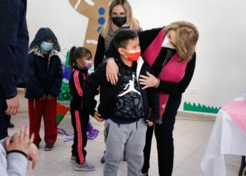 Termina con éxito la campaña “Juntos sin frío” del DIF Estatal tras reunir 23 mil 180 chamarras