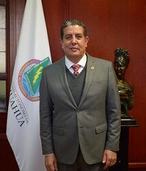 Nombra UACH a Óscar Erives titular de CODAFYR