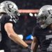 Raiders se mete a playoffs en tiempo extra, echan a Chargers y de paso clasifican a Steelers