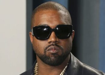 Investigan a Kanye West por agresión a un fan tras pedir un autógrafo