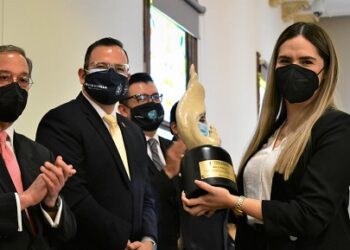 Reconoce Alcalde acciones competitivas en empresas chihuahuenses