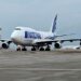 Ucrania promete mantener abierto su espacio aéreo pese a amenaza de Rusia