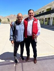 Visita Edgar Ramos de la Planilla Nueva Era, escuelas de nivel básico en Chihuahua