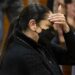 Entre lágrimas, Isabel Pantoja vuelve al banquillo de los acusados; enfrenta juicio por presunto fraude