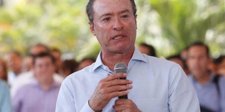 Quirino Ordaz: El PRI expulsa al exgobernador de Sinaloa por aceptar embajada en España