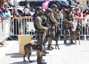Exhibe Policía Municipal habilidades de los perros policía del Grupo K-9