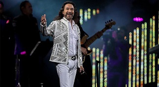Marco Antonio Solís recibirá el homenaje Persona del Año en los Latin Grammy