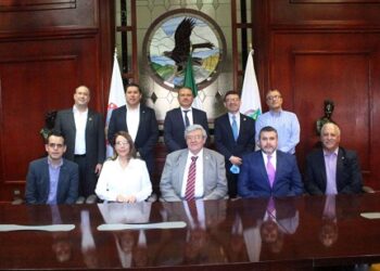 Acuerdan UACH y empresarios fortalecer vínculos entre empresa y academia