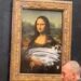 El Museo de Louvre denuncia al hombre que tiró un pastel al cuadro de la Mona Lisa