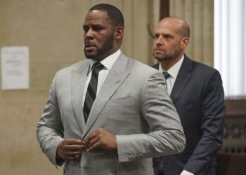 R. Kelly es sentenciado a 30 años de cárcel por abusos sexuales