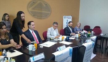 Firman convenio Canaco con diversos organismos