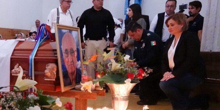 Por piernas salió Maru de Cerocahui; no esperó a que sepultaran a sacerdotes