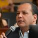 Pide con exhorto que aeropuerto local opere las 24 horas