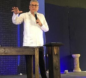 Los contra golpes del reino de Dios: Apóstol David Corral