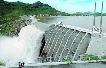 La presa El Granero a las 16:00 h, de ayer se encontraba al 131.6 %,