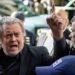 Bannon se entrega en NY por defraudar con muro fronterizo
