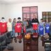 Encabezo ayer el síndico municipal Dr. Usmar Lara entrega de uniformes a alumnos de la escuelita de Iniciación Deportiva