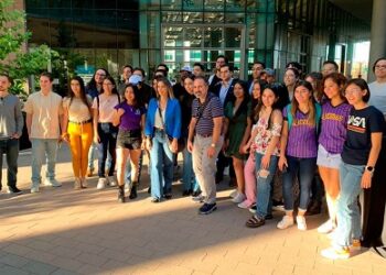 Viajan mejores promedios de la UACh a Arizona