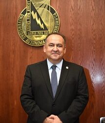 Hoy toma de protesta de Luis Rivera como rector