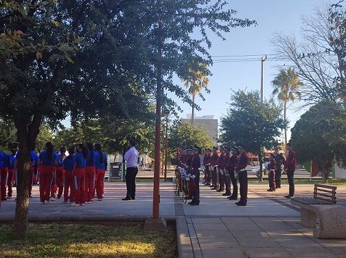 Festeja la secundaria estatal 3032 su 55 aniversario con acto cívico