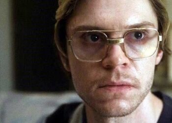 Se une ‘Dahmer’ al club de los mil millones en Netflix