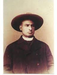 Padre Salvatore Gambino: “una vida para el evangelio y para los pobres”. Párroco de Santa Cruz de Rosales y benefactor de la región; en 1911 propuso la construcción de la presa “Las vírgenes”. Por: José Luis Jaramillo Vela