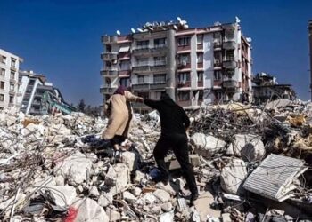 Van 8 muertos por nuevo sismo en Turquía y Siria