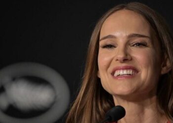 Reaparece Natalie Portman tras supuesta crisis matrimonial